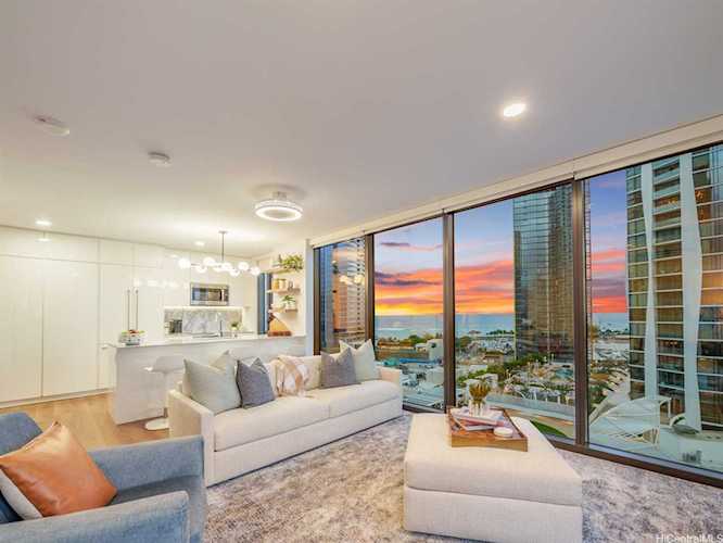 987 Queen Street #1401 Honolulu, HI 96814