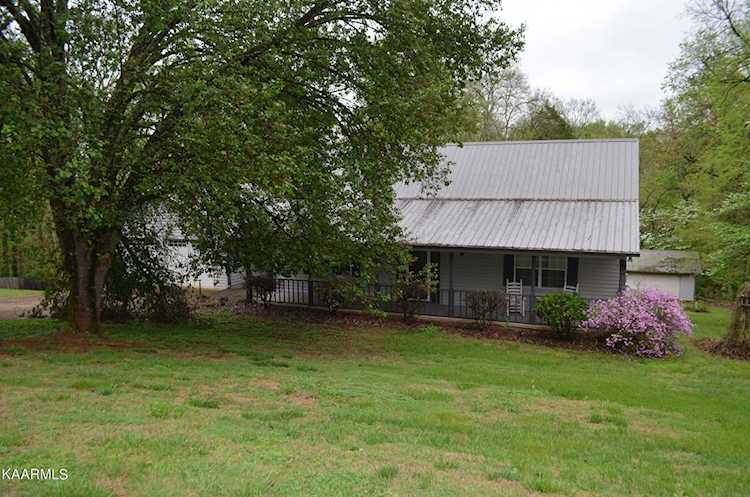 3221 High View Dr Louisville, TN 37777