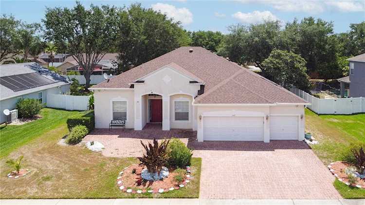 3237 Night Breeze Ln Lake Mary, FL 32746