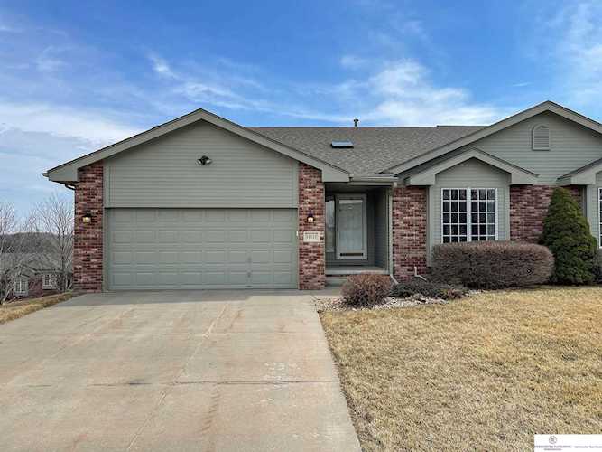 11611 Ridgeview Circle Papillion, NE 68133 home for sale, MLS#22303731 - Flatwater Realty Photo 1