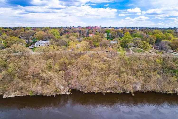 93 Otis Lane Saint Paul, MN 55104