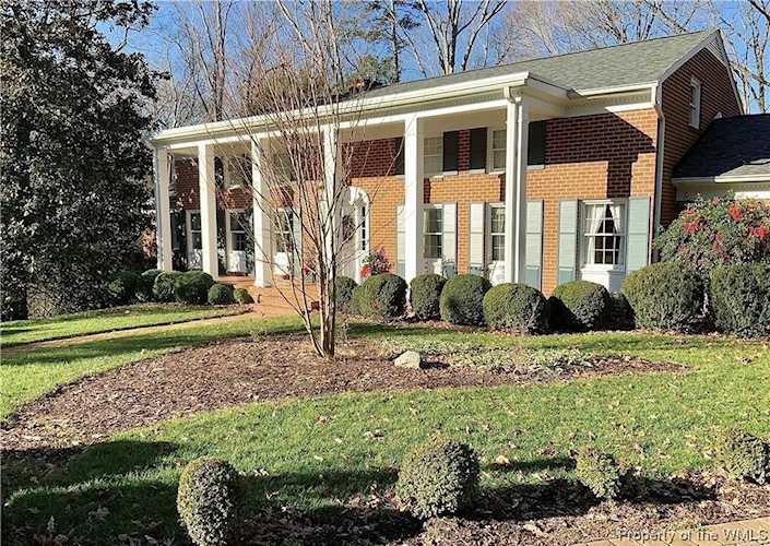 263 Kings Ct Williamsburg, VA 23185