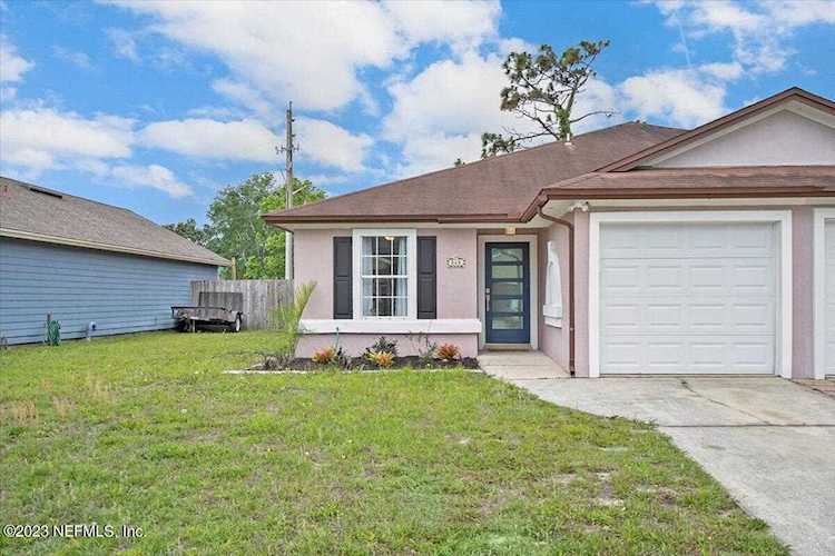 868 Candleknoll LN Jacksonville, FL 32225