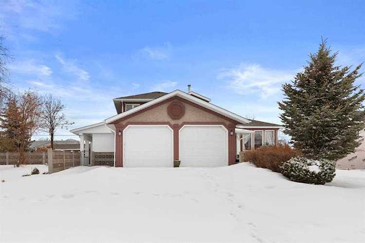 209 E 1 Ave Bow Island, AB T0K 0G0
