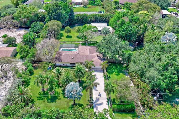 5821 SW 162nd Ave Southwest Ranches, FL 33331