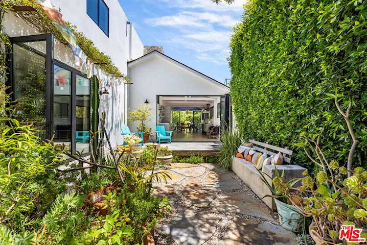 817 Palms Blvd, Venice, CA 90291 | RubyHome Photo 1