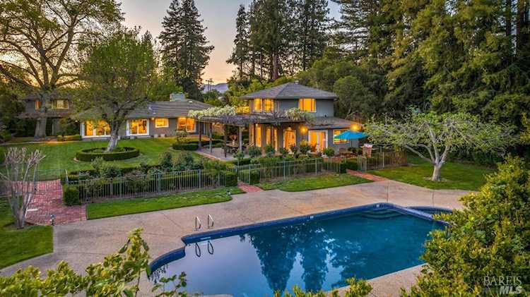 1701 Zinfandel Lane St. Helena, CA 94574
