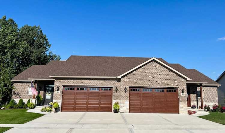 PHOTOS & DETAILS: 26451 W Stephanie Dr, Channahon, IL 60410 For Sale - MLS #11767784 - Photos, Virtual Tour, School Info - Real Estate Listing Info Photo 1