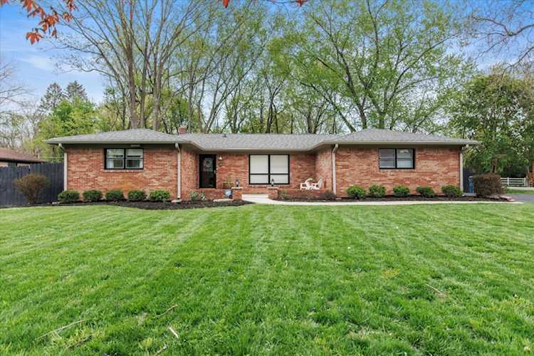 4401 Clover Dr Indianapolis, IN 46228 | MLS 21917461 Photo 1