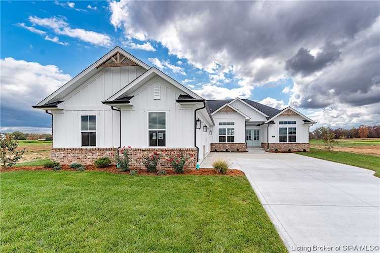1836 Augusta Blvd Henryville, IN 47126