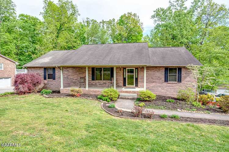 8032 Bell Campground Rd Powell, TN 37849