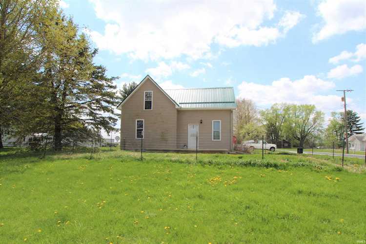 9155 E First Avenue Pine Village, IN 47975