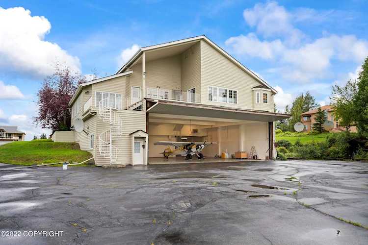11741 Barr Rd Anchorage, AK 99516