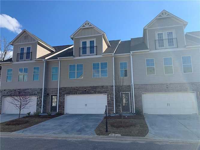 2010 Manor Pointe Drive #18 Cumming, GA 30041