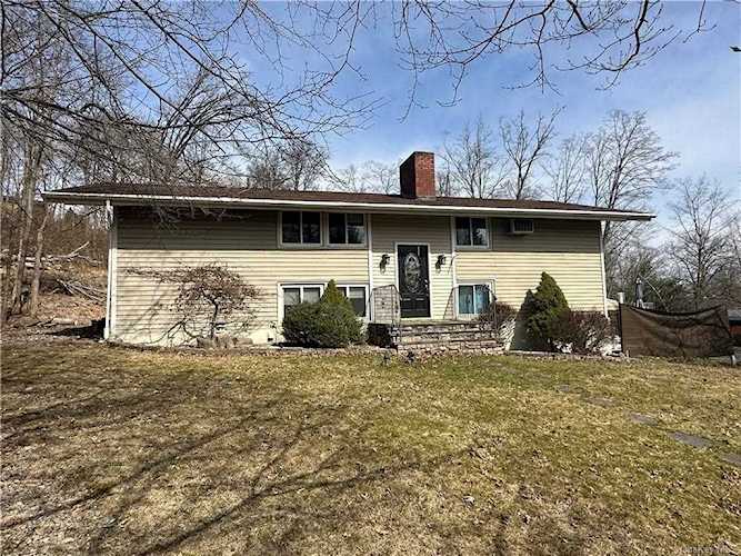 12 Coolidge Court Middletown, NY 10940