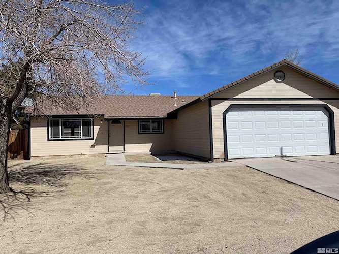 810 Columbine Fernley, NV 89408 | MLS 220015426 Photo 1