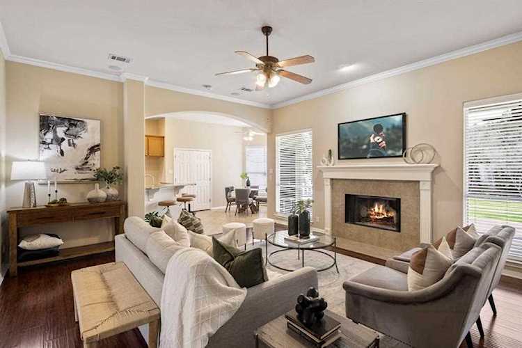 22225 Oban DR Spicewood, TX 78669