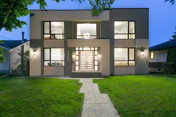 1420 20 St NW Calgary, AB T2N 2K6
