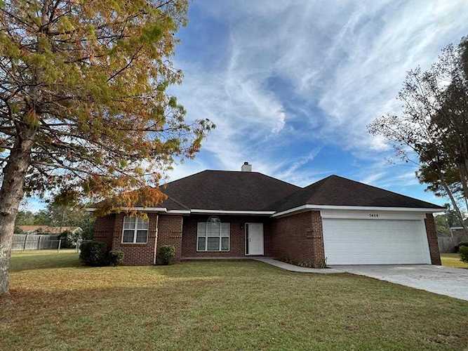 3458 W Burkardt Valdosta, GA 31605