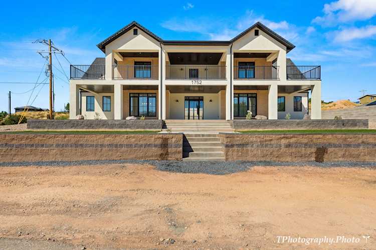 236 W Shangrila Dr LN Toquerville, UT 84774