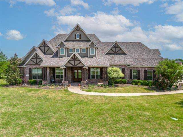 907 N Bluffview Drive Lucas, TX 75002