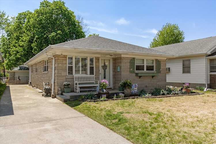 5241 W 15th St Speedway, IN 46224 | MLS 21918025 Photo 1