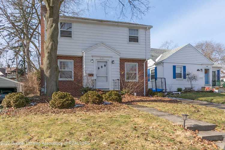 221 University Dr East Lansing, MI 48823