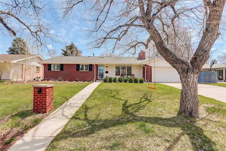 364 S Oneida Way Winston Downs Spectacular Winston Downs ranch home has been completely renovated from top to bottom. The main... Denver Denver CO 80224 5739665 home for sale $1,060,000 5739665 Photo 1