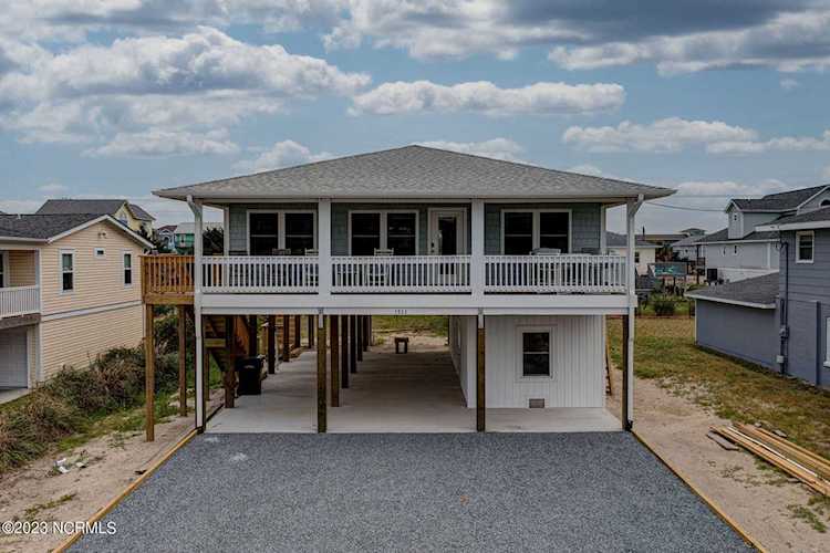 1511 Carolina Blvd Topsail Beach, NC 28445 | MLS 100381523 Photo 1