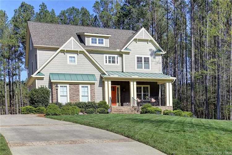 5156 Brandon Pines Dr Providence Forge, VA 23130