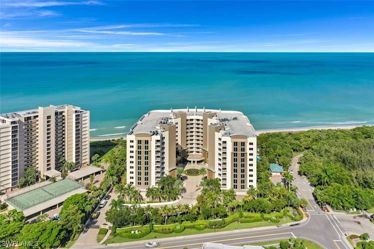11125 Gulf Shore Dr #1001 Naples, FL 34108