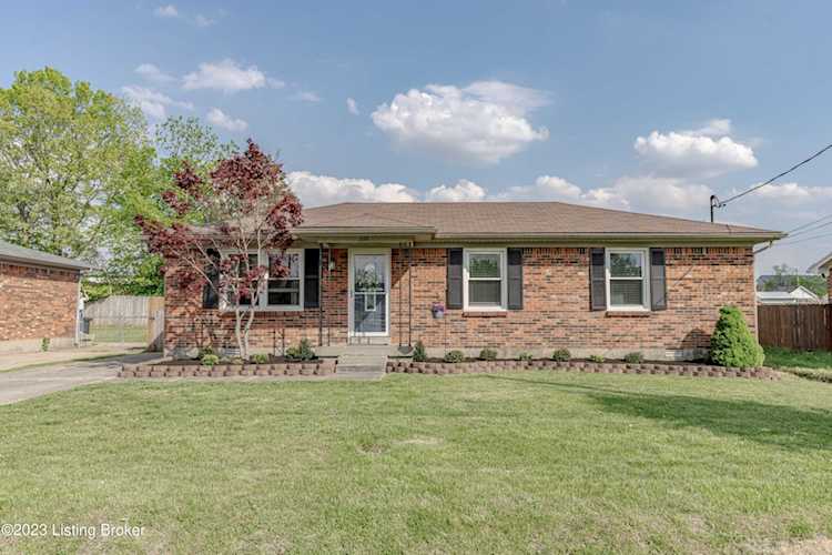226 Georgia Ave Mt Washington, KY 40047 | MLS 1635385 Photo 1