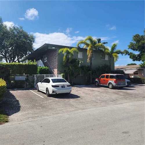 1353 Holly Heights Dr #3 Fort Lauderdale, FL 33304