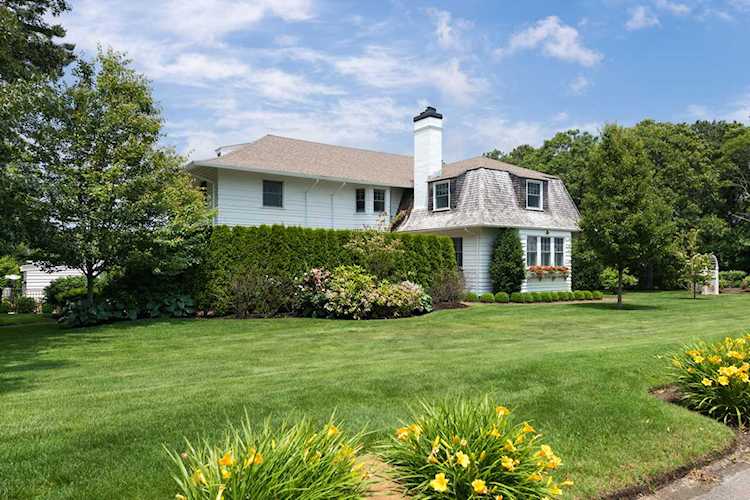 150 Sea View Avenue Osterville, MA 02655