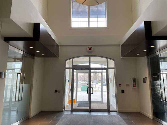 120 Country Hills Landing NW #103 Calgary, AB T3K 5P3
