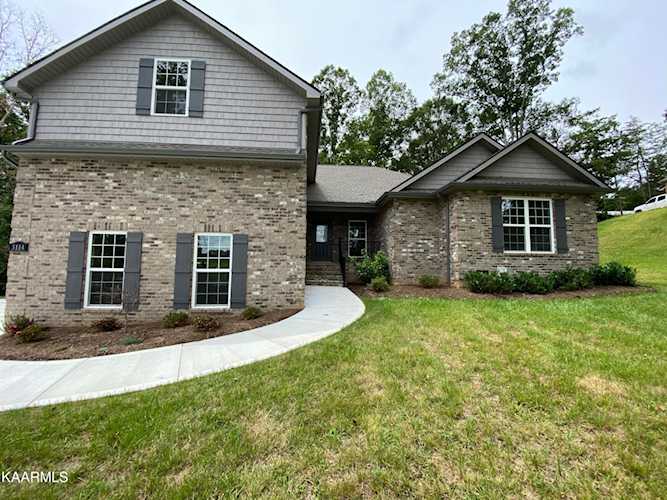 3114 Sagegrass Dr Louisville, TN 37777