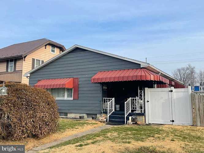 429 S Grand Street Lewistown, PA 17044