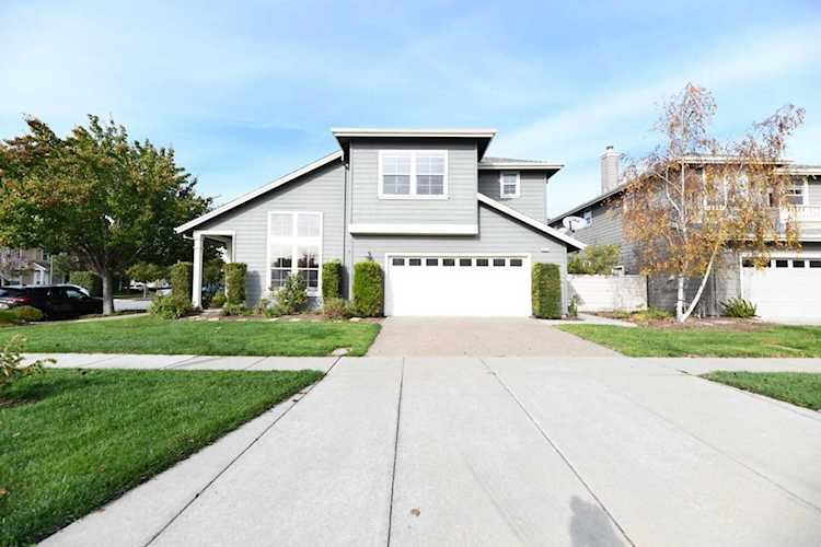 317 Sandhurst St Redwood City, CA 94065 | MLS ML81922491 Photo 1