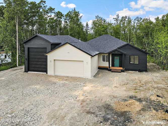 191 E Flag Circle Wasilla, AK 99654