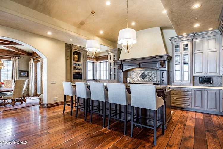 8053 N Sunrise Loop Park City, UT 84098