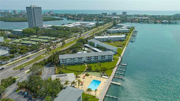 771 John Ringling Blvd #F2 Sarasota, FL 34236