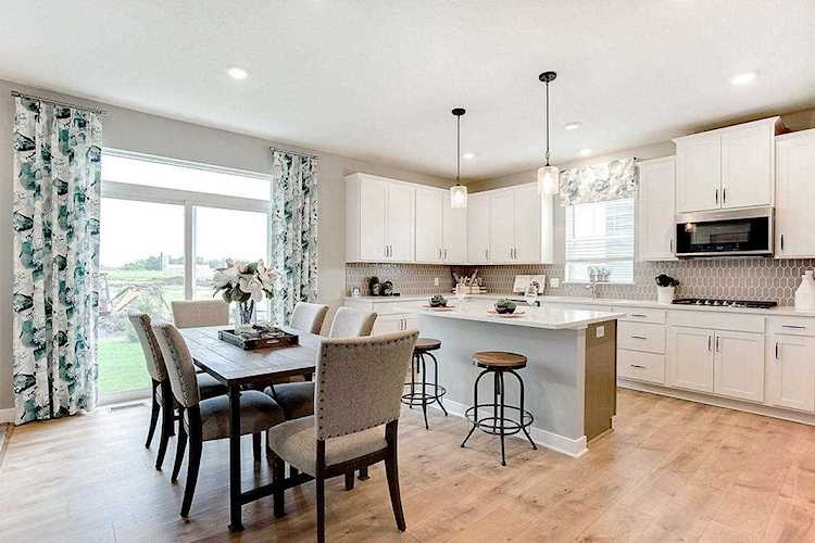 528 Goldenrod Trail Waconia, MN 55387