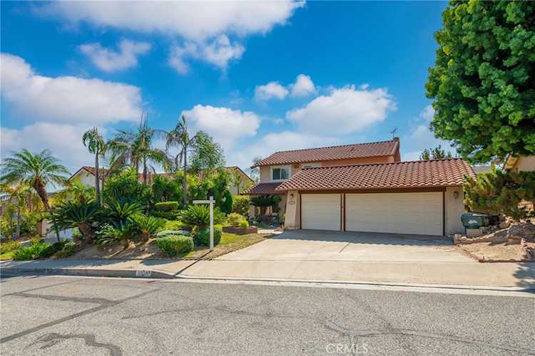 905 W Suffolk Ave Montebello, CA 90640