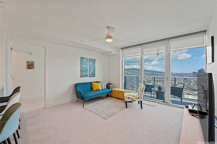 629 Keeaumoku Street #3209 Honolulu, HI 96814