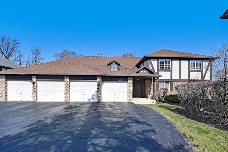 6135 Essex Ct #B Willowbrook, IL 60527