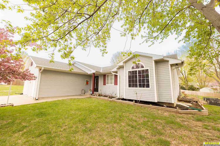 115 Cherry Circle Nebraska City, NE 68410