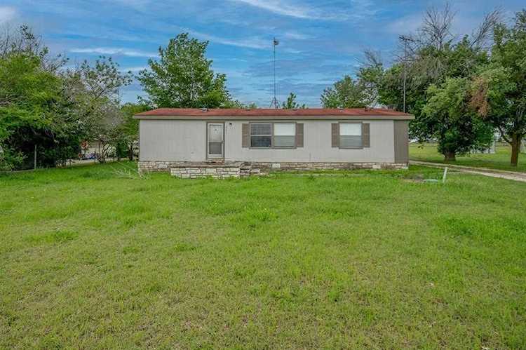 3771 Highway 138 Florence, TX 76527