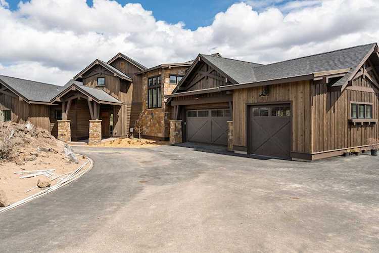 16859 SW Lago Vista Dr Powell Butte, OR 97753 | MLS 220163067 Photo 1