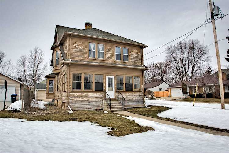 318 4th St Neenah, City of Neenah, WI 54956