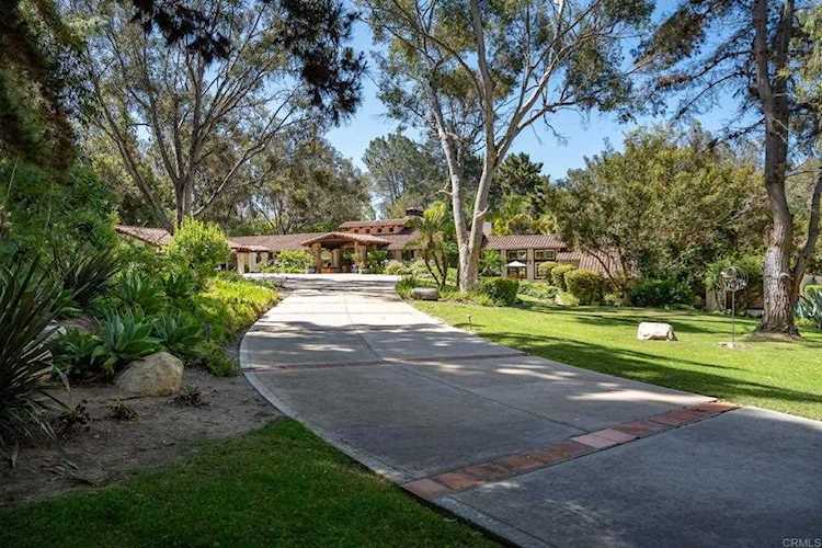 4511 Via Gaviota Rancho Santa Fe, CA 92067